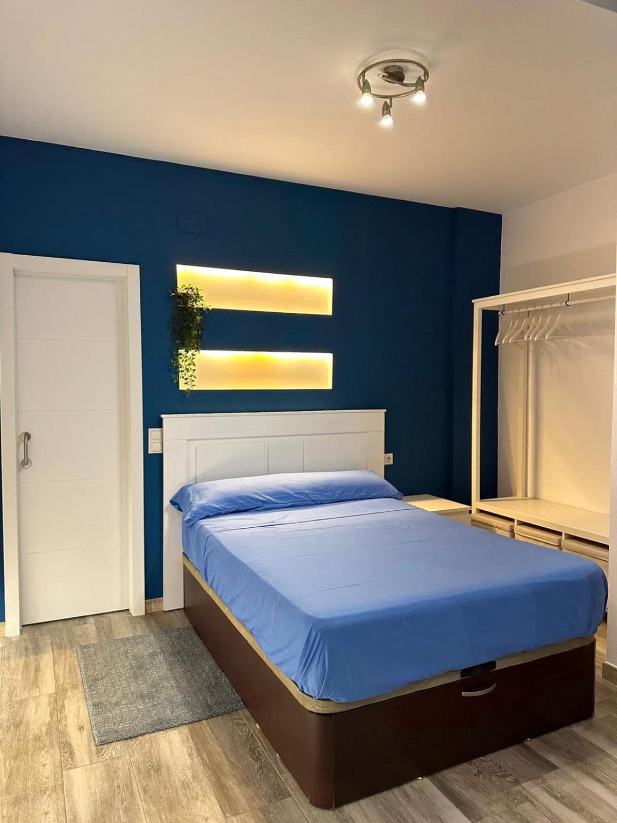 Апартаменты Loft Vialia Centro Малага Экстерьер фото